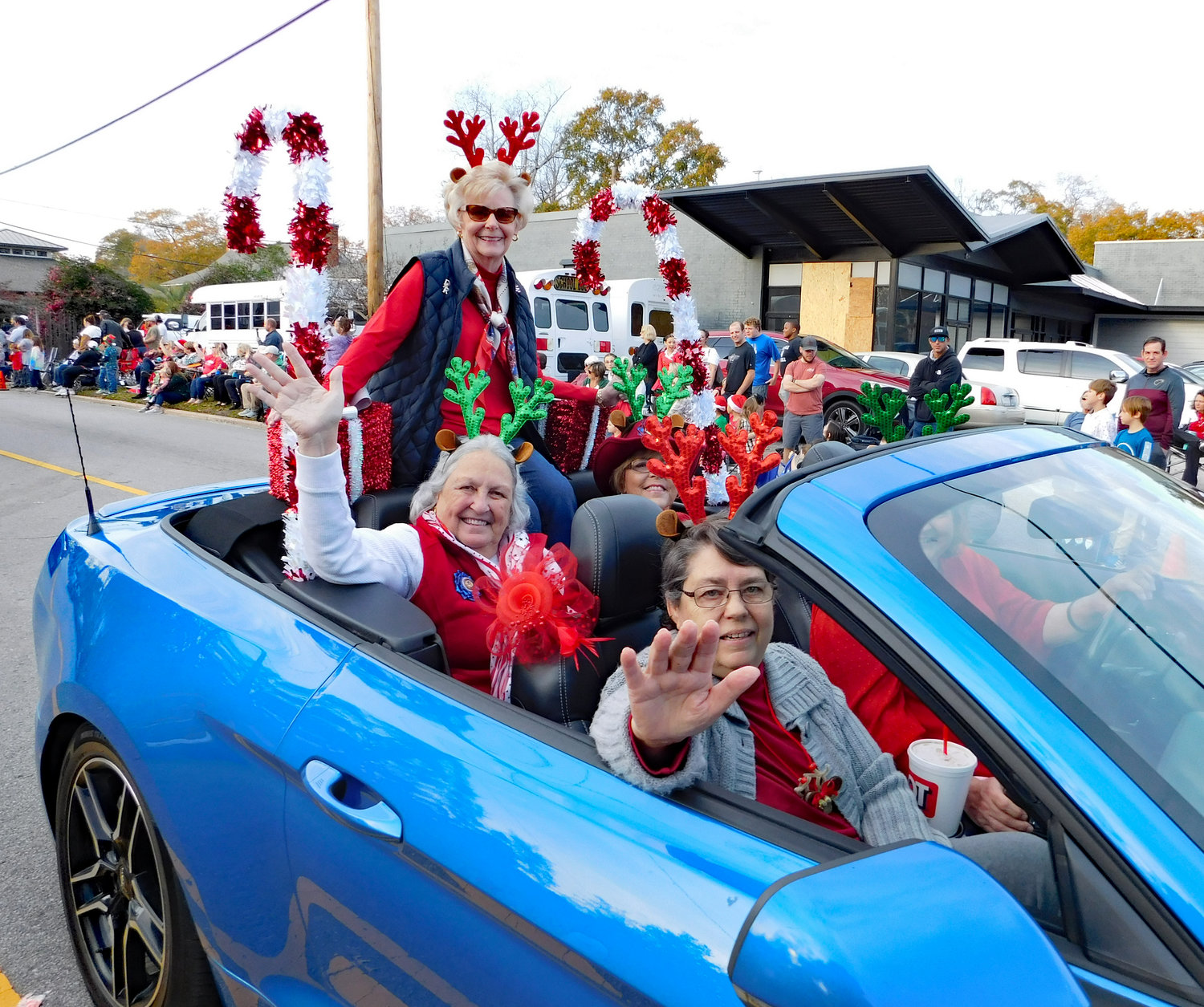 Photos Christmas Parade closes out Lexington's Snowball Festival